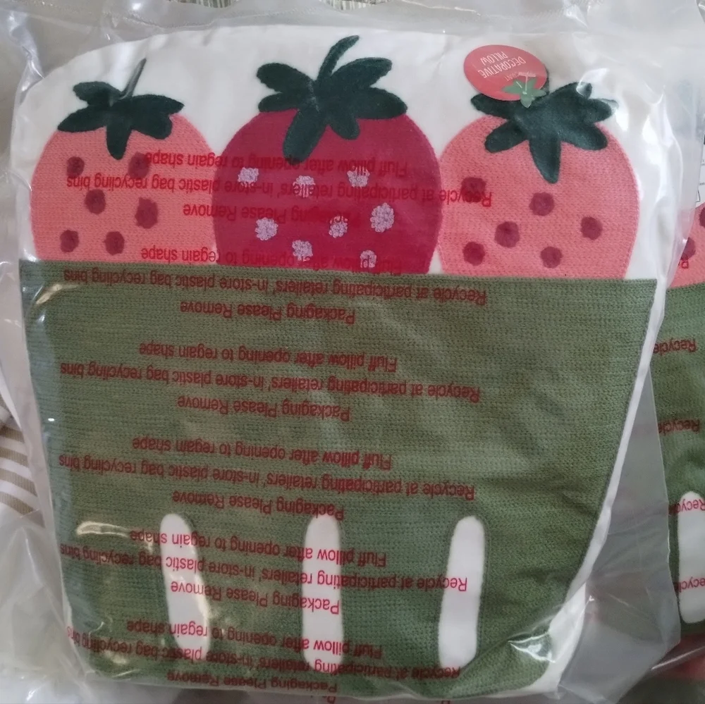 🍓 Target Strawberry Throw Pillow 🍓